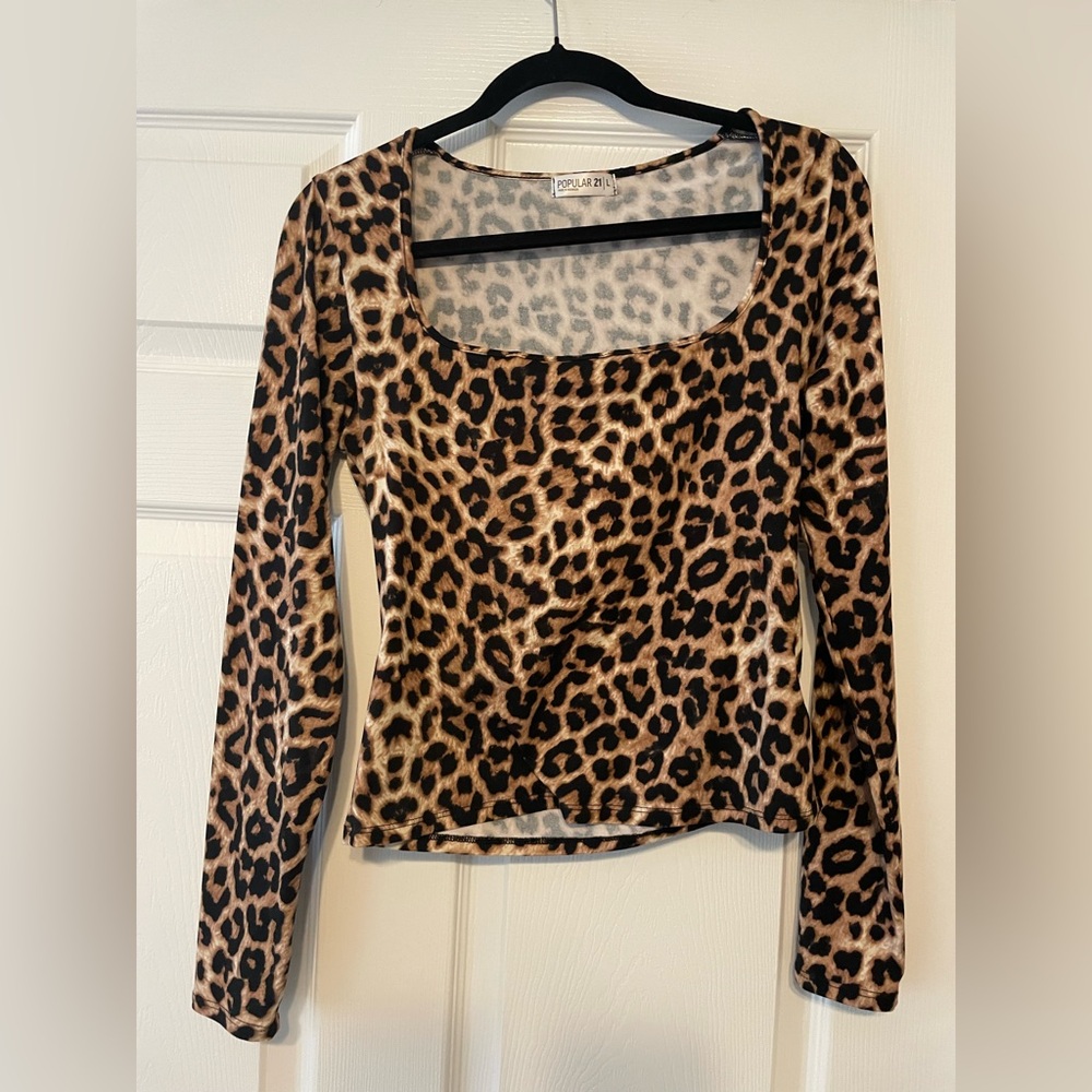 Leopard Print Long Sleeve Scoop Neck Top - Brown/Black